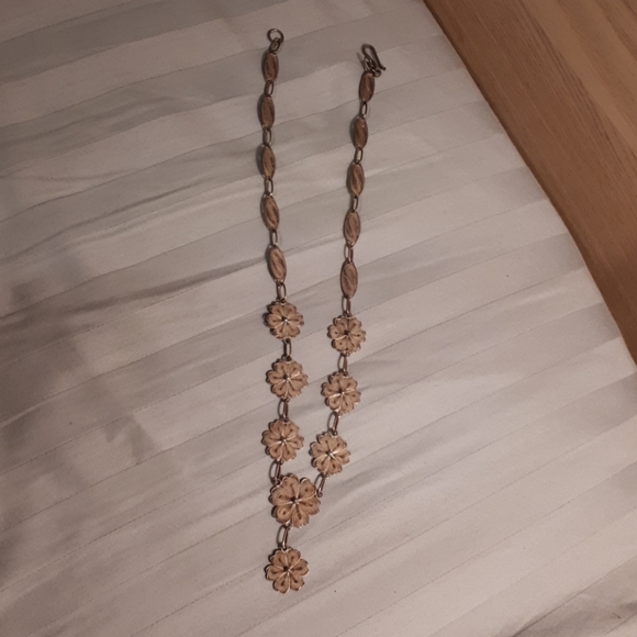 Paraguayan Silver Filigree Artisan Necklace - Picture 4 of 5